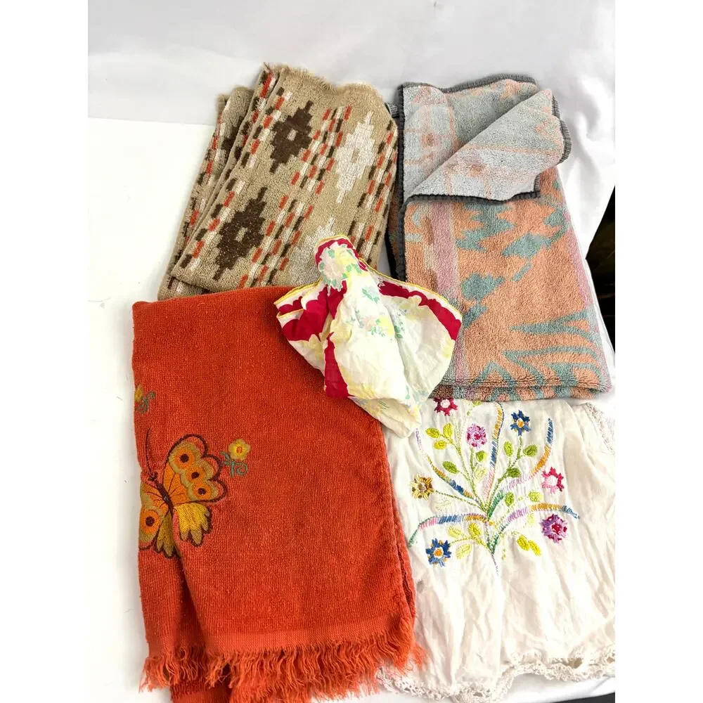 Vtg Textiles LOT 10 pc Blankets Towels Afghans Linens Rainbow Crochet‎ Napkins